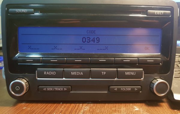 Decodare Radio Casetofon CD RCD310 VW