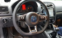 Inlocuire Volan multifunctional VW Golf 7 VII pe VW Golf 5 V 2004