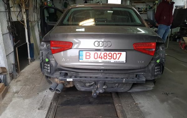 Audi A4 B8.5 Facelift 2015 Montaj / Vopsire si activare senzori optici Spate