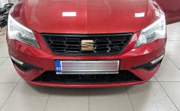 instalare-camera-marsarier-seat-leon-5f-2018-montare-camera-spate-originala-seat-leon-08